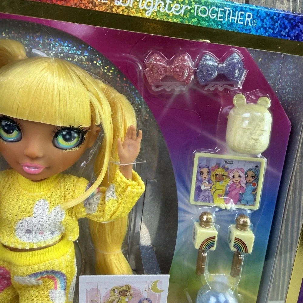 Rainbow High Junior High Sunny Madison Pajama Party Doll NIB MGA New Sealed